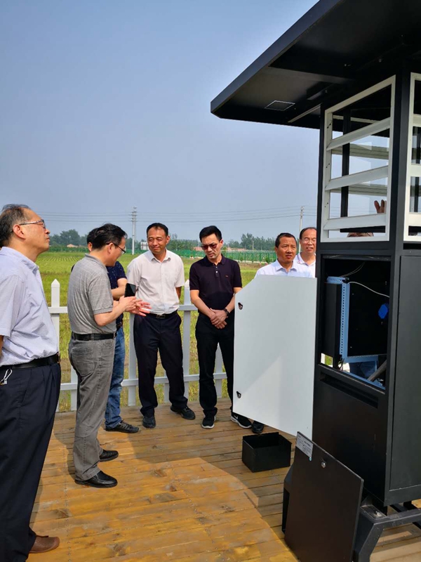 乐鱼为江苏省先后建设了数十个现代化病虫害监测点