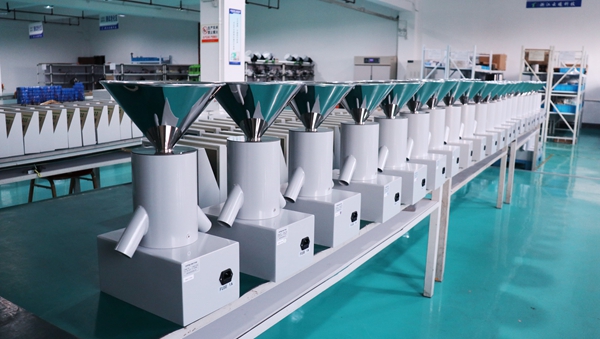 乐鱼生产基地掠影 乐鱼生产基地掠影