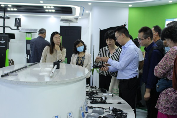 培训班一行观摩了乐鱼公司 培训班一行观摩了乐鱼公司