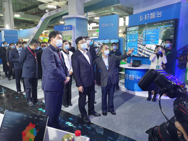 浙江省常务副省长冯飞、农业农村厅副厅长唐冬寿一行巡馆参观 浙江省常务副省长冯飞、农业农村厅副厅长唐冬寿一行巡馆参观