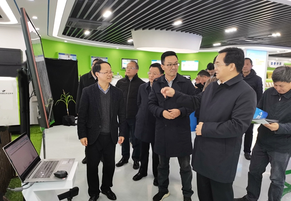 浙江省高兴夫副省长一行莅临浙江乐鱼股份有限公司参观调研 浙江省高兴夫副省长一行莅临浙江乐鱼股份有限公司参观调研