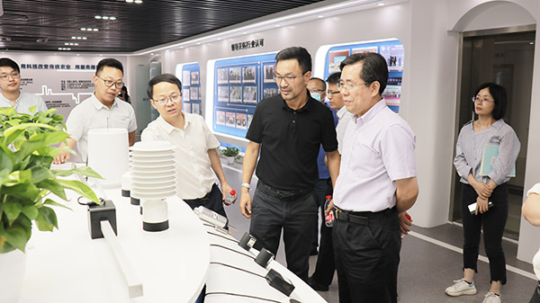 应义斌教授一行参观乐鱼数字三农展厅 应义斌教授一行参观乐鱼数字三农展厅